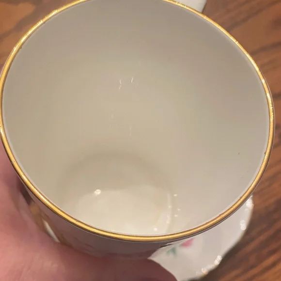 Floral Pink and Gold Trim Teacup and Saucer Set - Picture 9 of 9